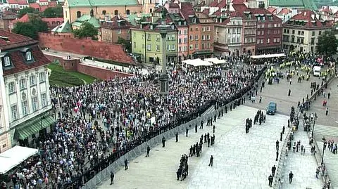 Sąd: miesięcznica to nie zgromadzenie publiczne. PiS: to upadek polskiego sądownictwa