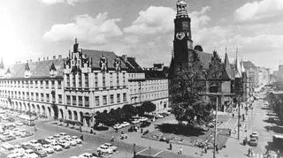 Stacja benzynowa na wrocławskim rynku