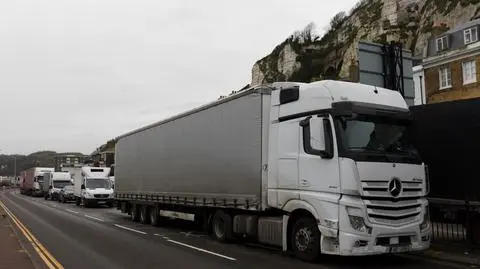 Francja otwiera granicę z Wielką Brytanią. Rozładowanie korków potrwa kilka dni