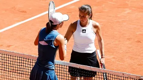 Tenisowy świat podzielony, Rosjanin skorzysta. "Martwi mnie wojna, a nie punkty"