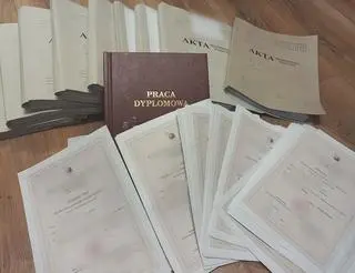 Świadectwa ukończenia studiów zabezpieczone w śledztwie