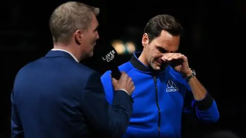 Wzruszony Federer. Skracał wypowiedzi, żeby się nie rozkleić