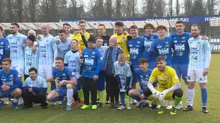 Mecz Hutnika Kraków z podopiecznymi stowarzyszenia Tęcza
