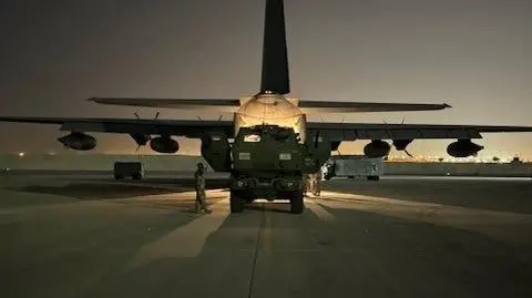 Wyrzutnia HIMARS w bazie wojskowej Al Udeid w Katarze, 2024 rok