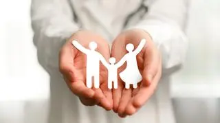 Z dzieckiem przysposobionym do lekarza bez kolejki? Idą duże zmiany