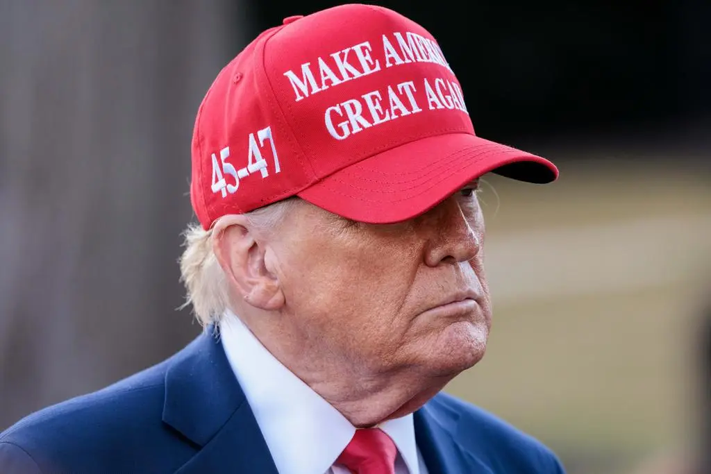 Donald Trump rozpętał wojnę handlową z Chinami.