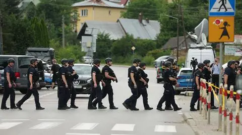 Akcja poszukiwania 57-latka podejrzewanego po podwójne morderstwo