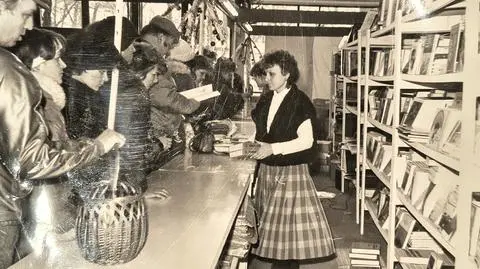 Z koszem po książki
