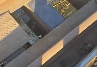 Ukradli elementy torów, doszło do uszkodzenia pociągu