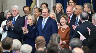 Bill i Hillary Clinton, George W. Bush i Laura Bush oraz Barack Obama 