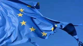 Sędzia zdjęła flagę UE i schowała pod kaloryfer