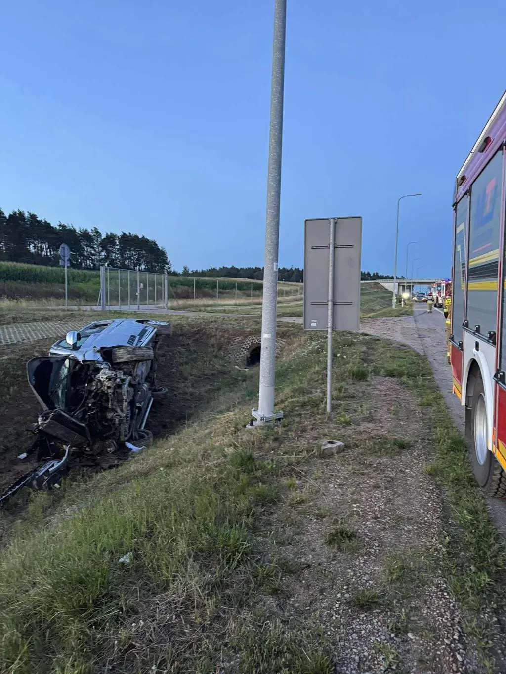 Wypadek busa na S61