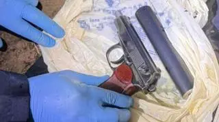 Pistolet, z którego miał zostać zastrzelony Andrij Parubij  