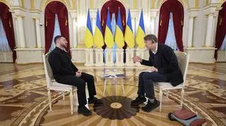 Wołodymyr Zełenski w rozmowie z Luke'iem Hardingem