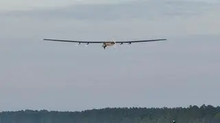 Zasilany na energię słoneczną dron Skydweller