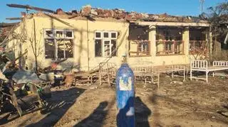 Skutki ataku z powietrza junty na szpital w zachodniej Mjanmie