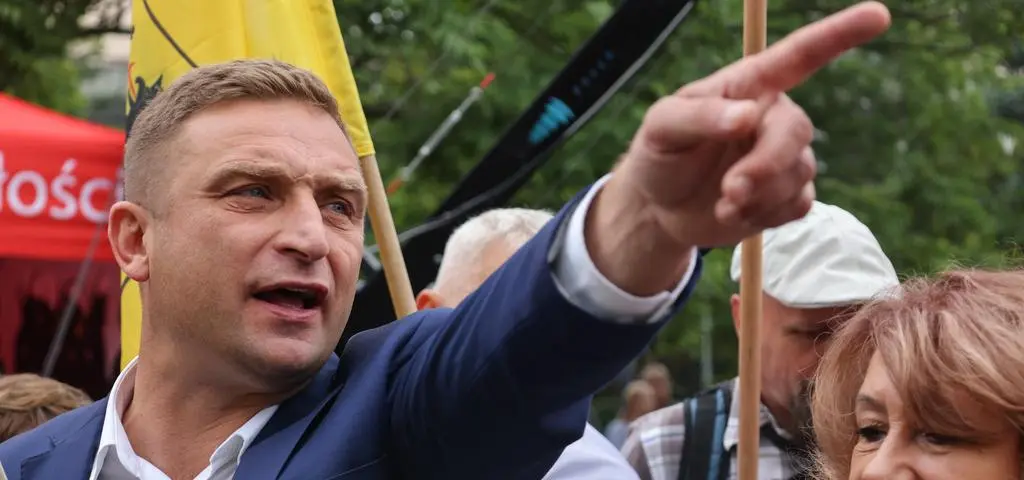 Pogodził napalm z różańcem