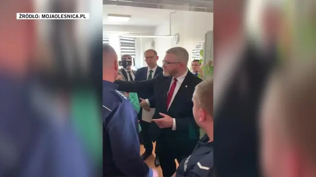 Grzegorz Braun w szpitalu w Oleśnicy