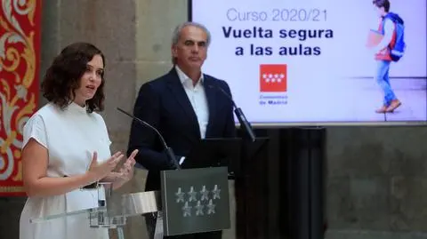 Szefowa władz wspólnoty Madrytu Isabela Diaz Ayuso oraz szef tamtejszego departamentu edukacji Enrique Ossorio