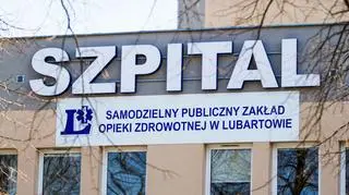 Oddział zamknięty, ale zabiegi się odbywają. W tle operacja radnego