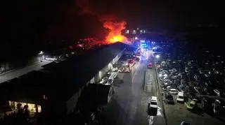 Pożar złomowiska w Stobnie