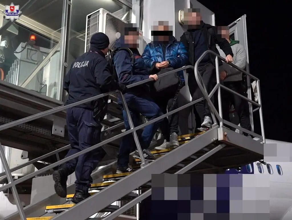 Namierzyli go "łowcy głów"