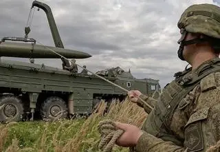 Amerykańscy obserwatorzy na manewrach Zapad-2025. "Kto by pomyślał?"