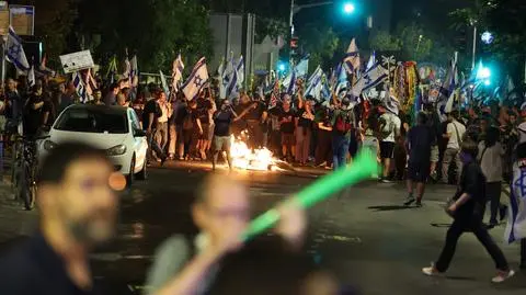 Protestujący przedarli się przez policyjną blokadę blisko rezydencji Netanjahu