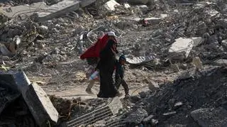 Życie wraca do miasta Gaza
