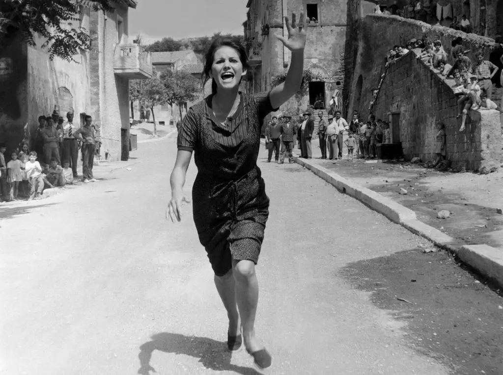 Claudia Cardinale