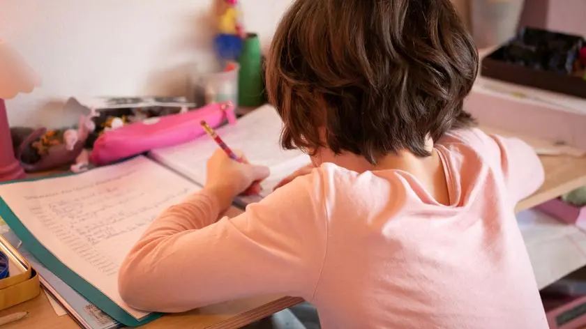 Szkoła bez zadań domowych. A w niej: kartkówki, projekty, zadania "doskonalące" i "wyzwania"