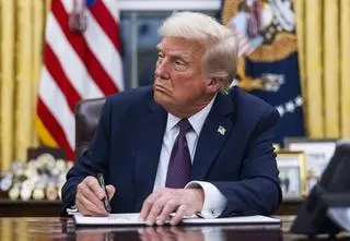 Trump o autyzmie. "Amisze się nie szczepią i nie mają problemu"