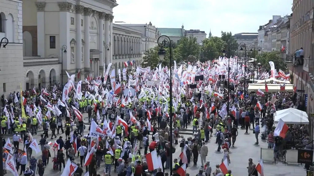 Protest na Placu Zamkowym