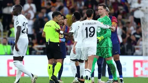 Faul i długa chwila niepewności. Szczęsny wyrzucony z boiska