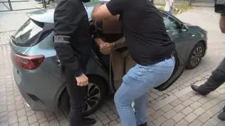 Wjechał w grupę osób na chodniku. Zarzuty i areszt dla 56-latka