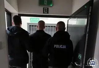 Stracili telefony w barze, to był dopiero początek ich problemów