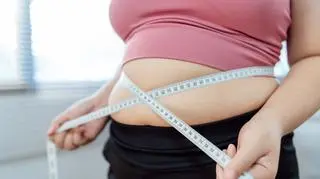 Insulinooporność wynika z otyłości, nie odwrotnie.  Mitem jest, że utrudnia redukcję masy ciała
