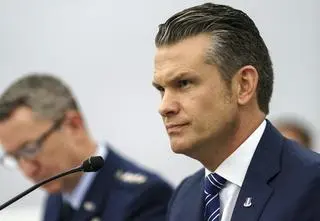 "Nasi żołnierze mogą wam to przetłumaczyć". Co znaczy słowo użyte przez Hegsetha