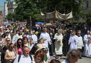 Procesje Bożego Ciała w stolicy i zmiany w ruchu