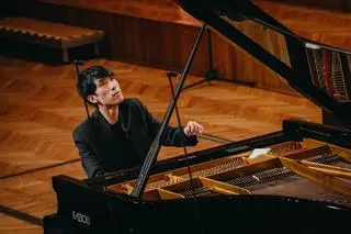 Eric Lu
