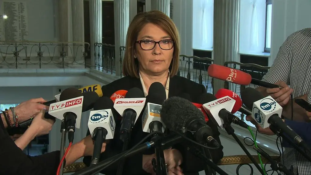 Beata Mazurek o wyjazdach Anny Marii Anders