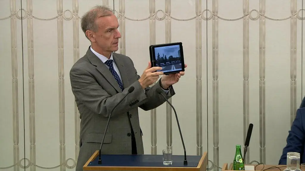 Klich o siłach policyjnych na terenie Sejmu i Senatu