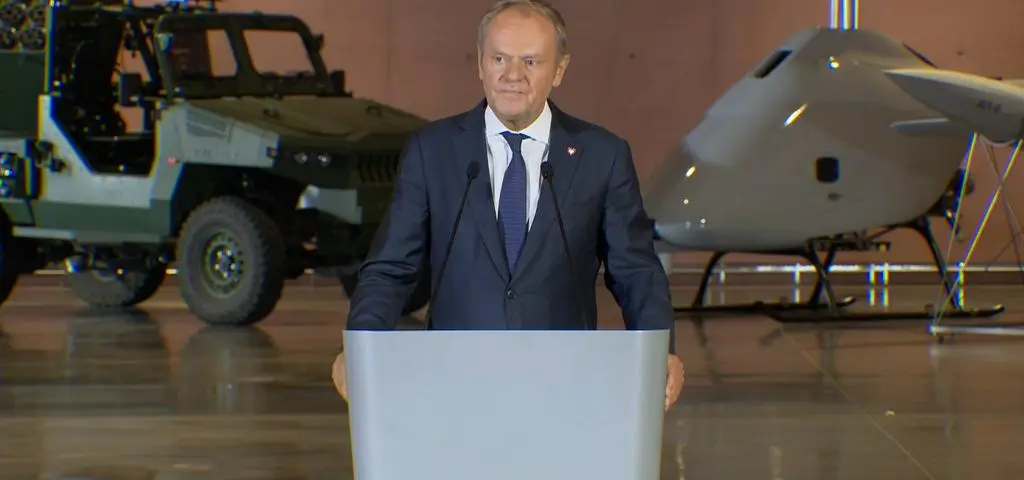 "Piszemy nową historię wojska". Konferencja premiera 