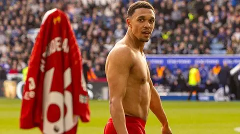 Ikoniczna radość obrońcy Liverpoolu. "Czy to było pożegnanie?"