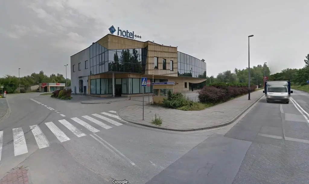 Hotel przy Ujastku Mogilskim w Krakowie. Zdjęcie z 2011 roku