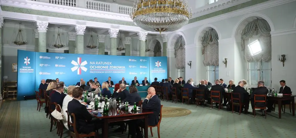 Dwa szczyty, jeden kryzys. Lekarze: w kilka godzin systemu nie uzdrowimy