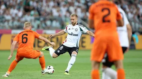 Legia długo biła głową w mur. Obudził ją rezerwowy