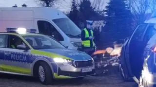 Nastolatek zderzył się z radiowozem