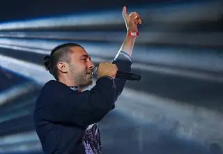 "To dla nas bardzo ważne, żeby ludzie nie zapomnieli". Wspólny projekt U2 i ukraińskiego artysty