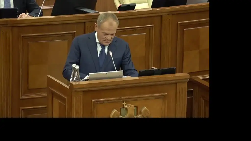 tusk kolejny 2